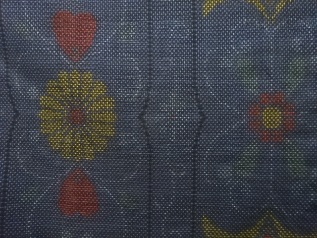 JAPANESE KIMONO / ANTIQUE KIMONO / DORO OSHIMA TSUMUGI (5 maruki) / WOVEN FLORAL CREST